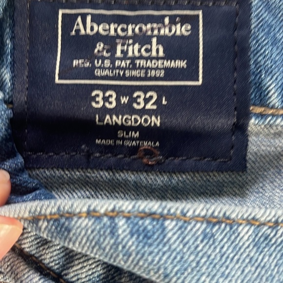 Jeans - Picture 3 of 3